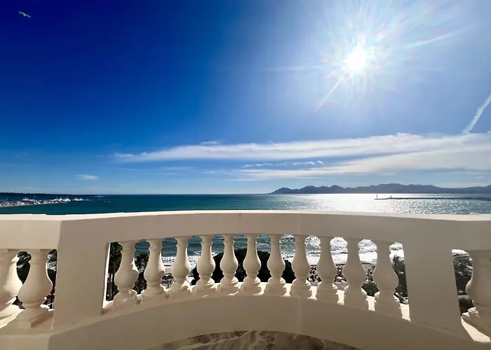 Palais Miramar 65 Bd De La Croisette Cannes
