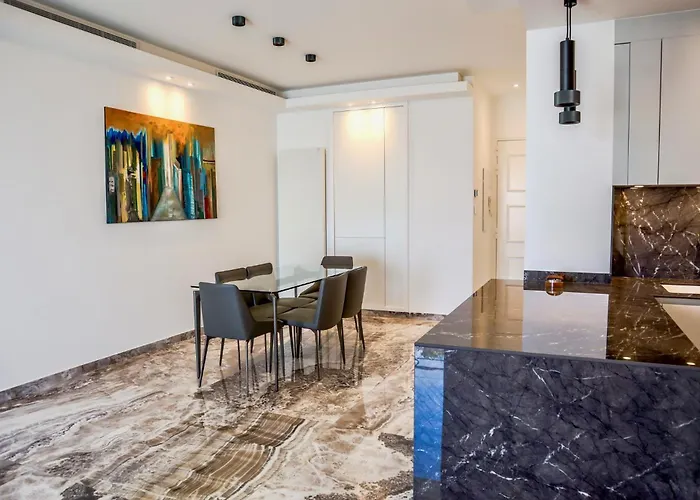 Palais Miramar 65 Bd De La Croisette Cannes