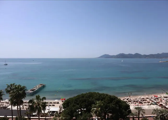 Palais Miramar 65 Bd De La Croisette Cannes